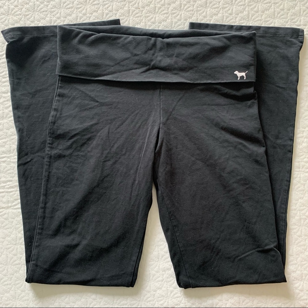 PINK Yoga Flare Pants in Full Black Size Med Reg